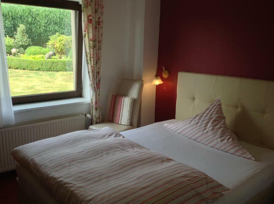 Haus Diana Bed & Breakfast Dottingen  Екстериор снимка