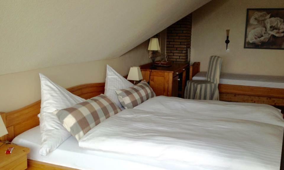 Haus Diana Bed & Breakfast Dottingen  Екстериор снимка